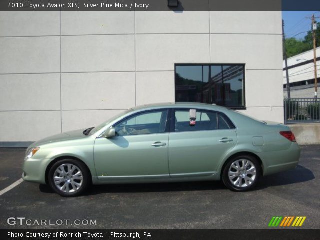2010 Toyota Avalon XLS in Silver Pine Mica