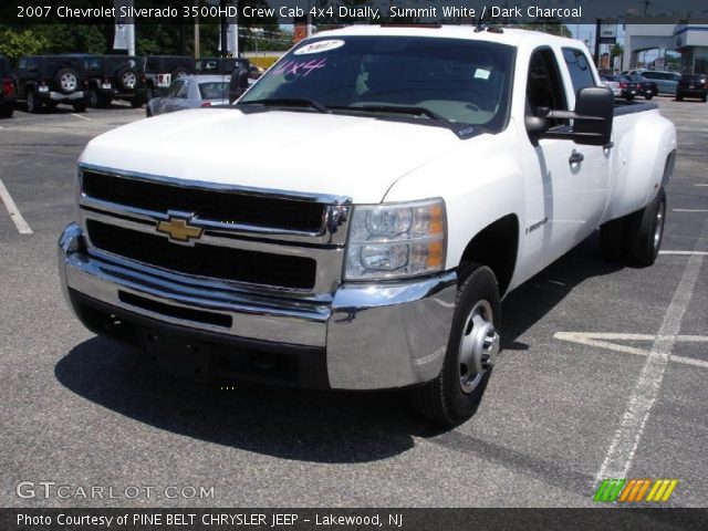 2007 Chevrolet Silverado 3500HD Crew Cab 4x4 Dually in Summit White