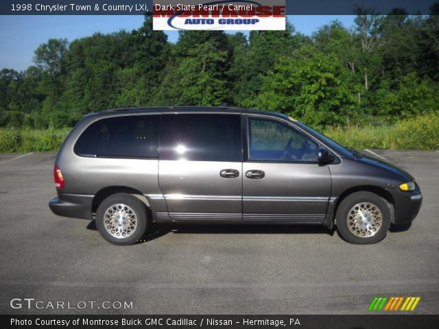 1998 Chrysler Town & Country LXi in Dark Slate Pearl