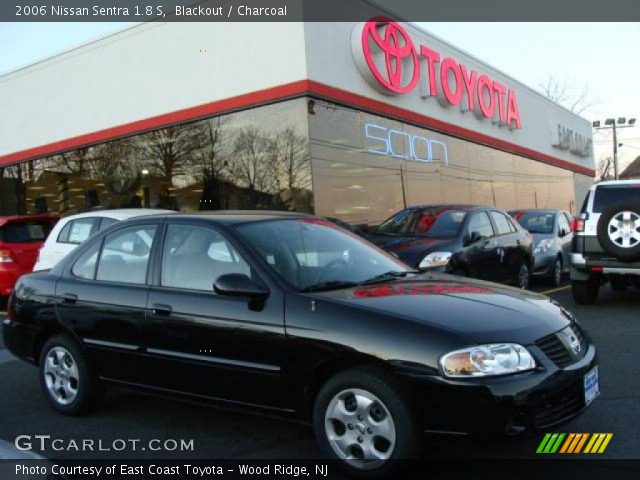 2006 Nissan Sentra 1.8 S in Blackout