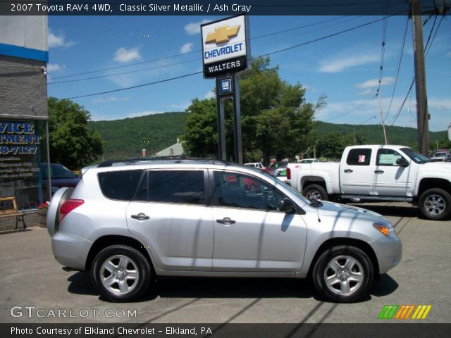 2007 Toyota RAV4 4WD in Classic Silver Metallic