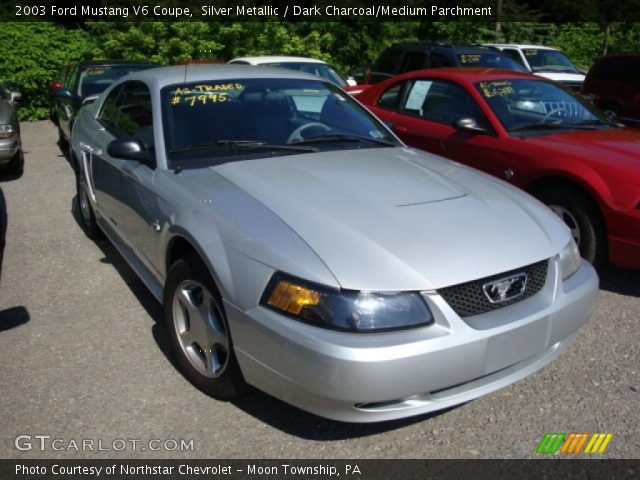 2003 Ford Mustang V6 Coupe in Silver Metallic