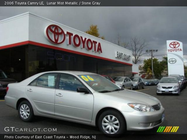 2006 Toyota Camry LE in Lunar Mist Metallic
