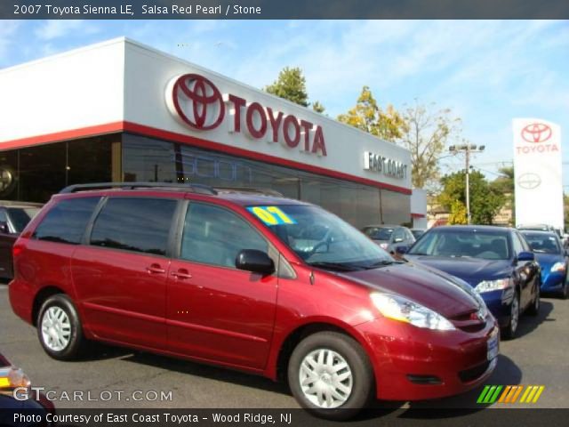 2007 Toyota Sienna LE in Salsa Red Pearl