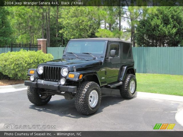 2004 Jeep Wrangler Sahara 4x4 in Black