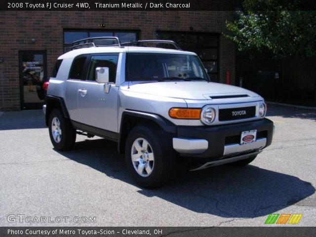 2008 Toyota FJ Cruiser 4WD in Titanium Metallic