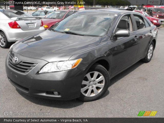 2007 Toyota Camry XLE in Magnetic Gray Metallic