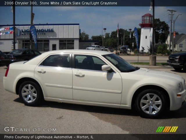 2006 Chrysler 300  in Stone White