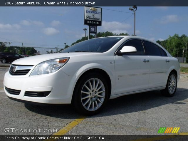 2007 Saturn Aura XR in Cream White