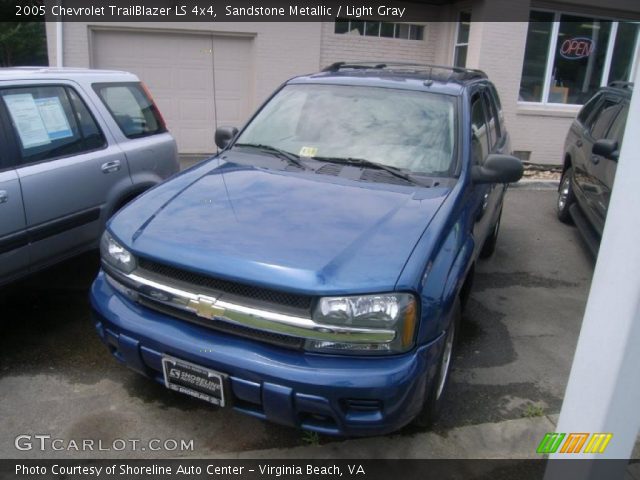 2005 Chevrolet TrailBlazer LS 4x4 in Sandstone Metallic