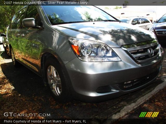 2007 Honda Odyssey EX-L in Silver Pearl Metallic