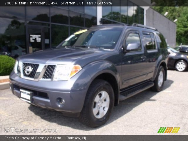 2005 Nissan Pathfinder SE 4x4 in Silverton Blue Pearl