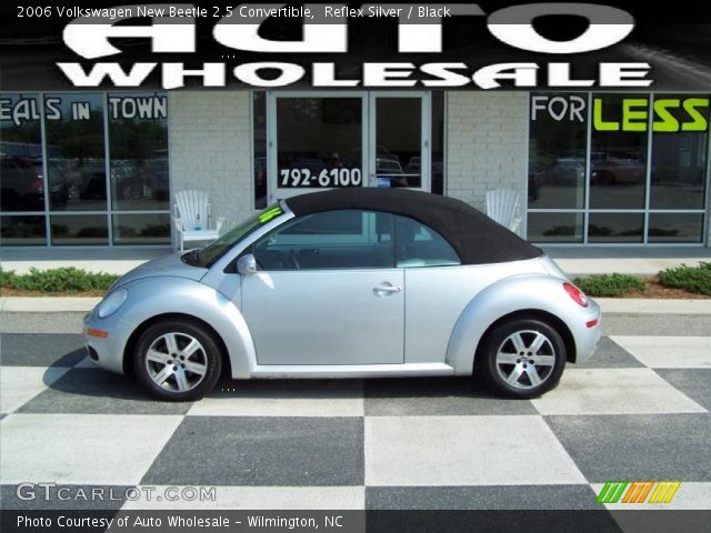 2006 Volkswagen New Beetle 2.5 Convertible in Reflex Silver