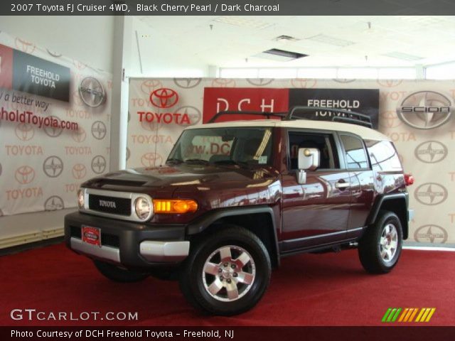 2007 Toyota FJ Cruiser 4WD in Black Cherry Pearl
