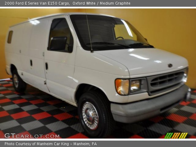 2000 Ford E Series Van E150 Cargo in Oxford White
