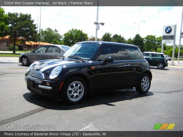 2004 Mini Cooper Hardtop in Jet Black