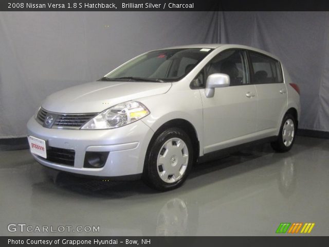 2008 Nissan Versa 1.8 S Hatchback in Brilliant Silver