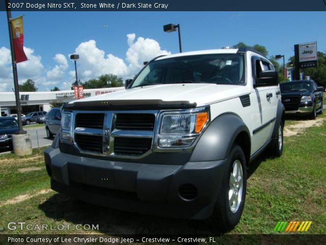 2007 Dodge Nitro SXT in Stone White