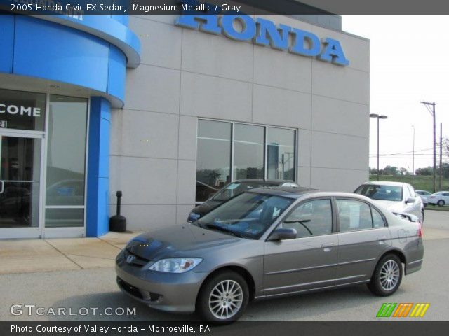 2005 Honda Civic EX Sedan in Magnesium Metallic