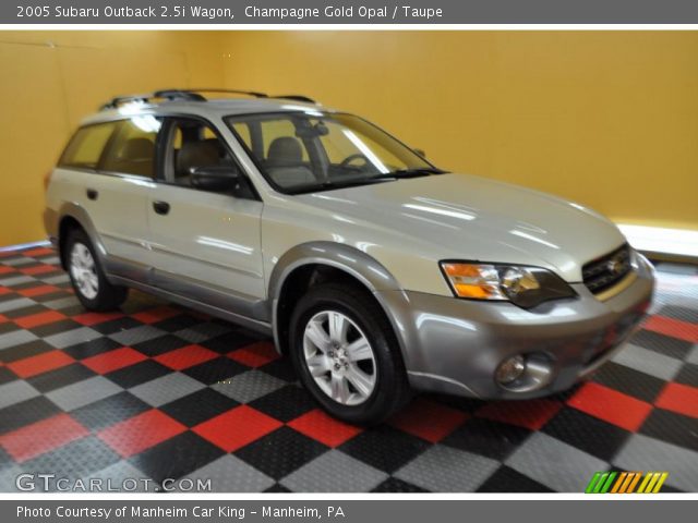 2005 Subaru Outback 2.5i Wagon in Champagne Gold Opal