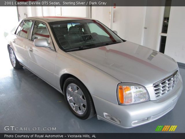 2001 Cadillac DeVille DTS Sedan in Sterling Silver