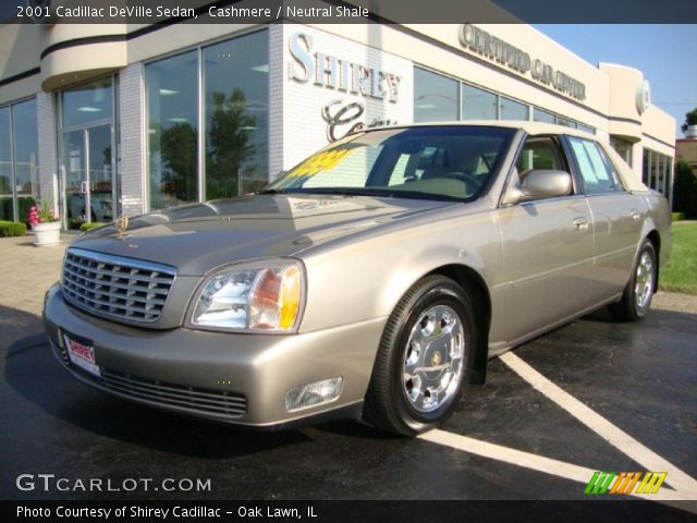 2001 Cadillac DeVille Sedan in Cashmere