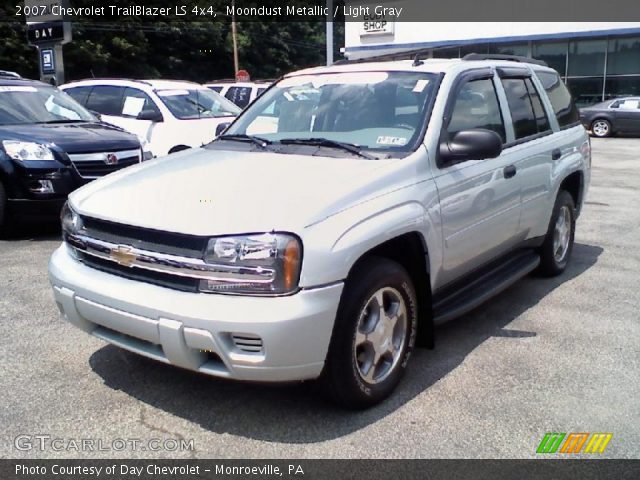 2007 Chevrolet TrailBlazer LS 4x4 in Moondust Metallic