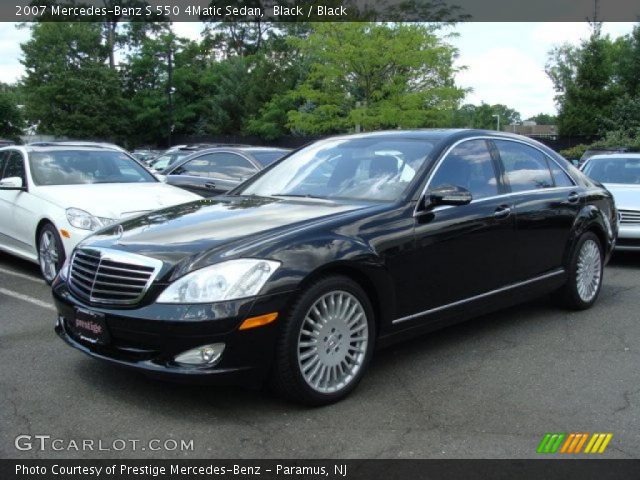 2007 Mercedes-Benz S 550 4Matic Sedan in Black