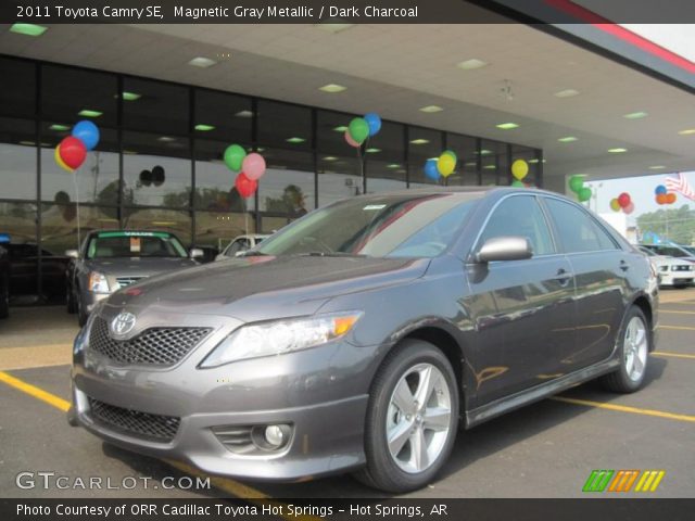 2011 Toyota Camry SE in Magnetic Gray Metallic