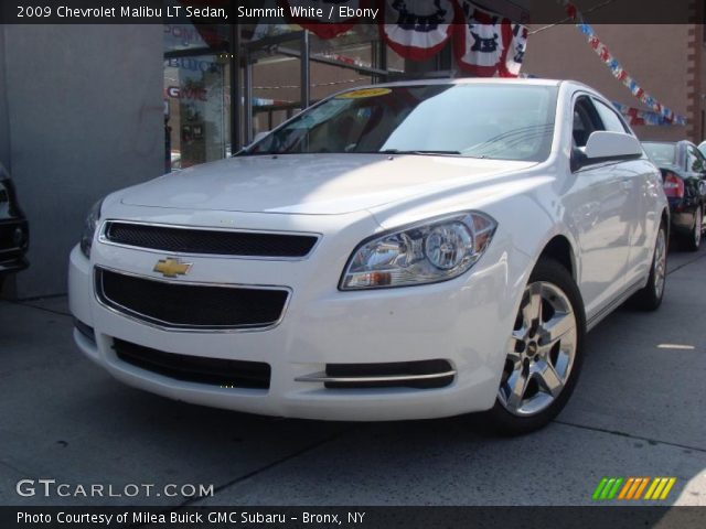 2009 Chevrolet Malibu LT Sedan in Summit White