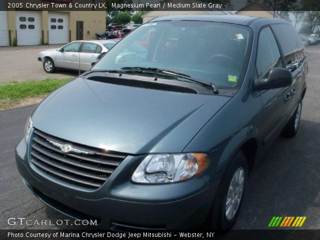 2005 Chrysler Town & Country LX in Magnesium Pearl