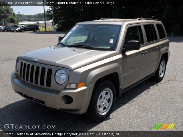 2008 Jeep Patriot Sport in Light Khaki Metallic