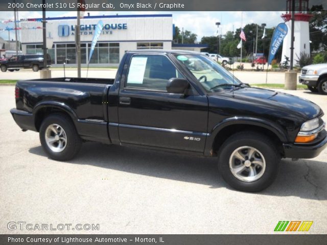 2000 Chevrolet S10 LS Regular Cab in Onyx Black
