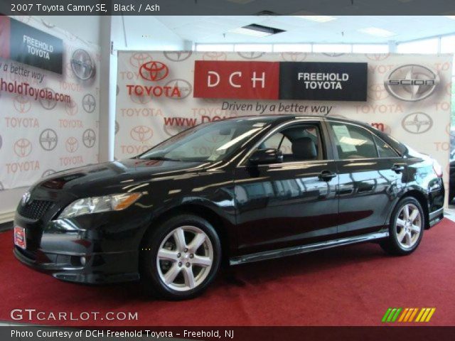 2007 Toyota Camry SE in Black