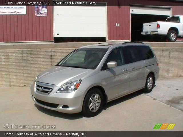 2005 Honda Odyssey EX-L in Silver Pearl Metallic