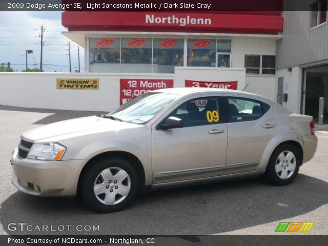 2009 Dodge Avenger SE in Light Sandstone Metallic