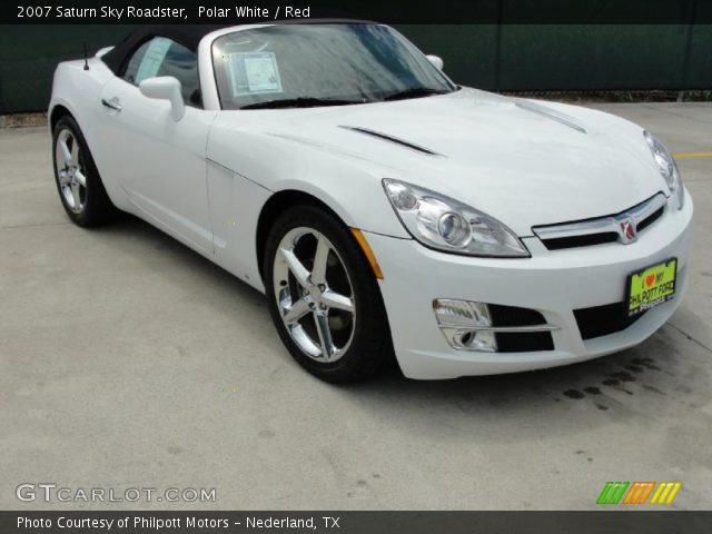 2007 Saturn Sky Roadster in Polar White