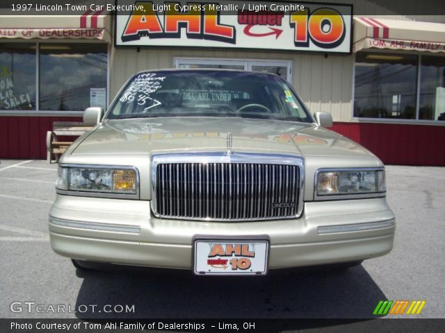 1997 Lincoln Town Car Executive in Light Cypress Metallic