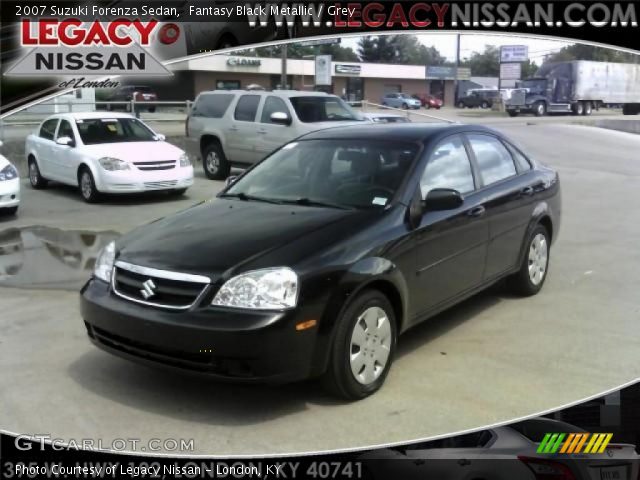2007 Suzuki Forenza Sedan in Fantasy Black Metallic