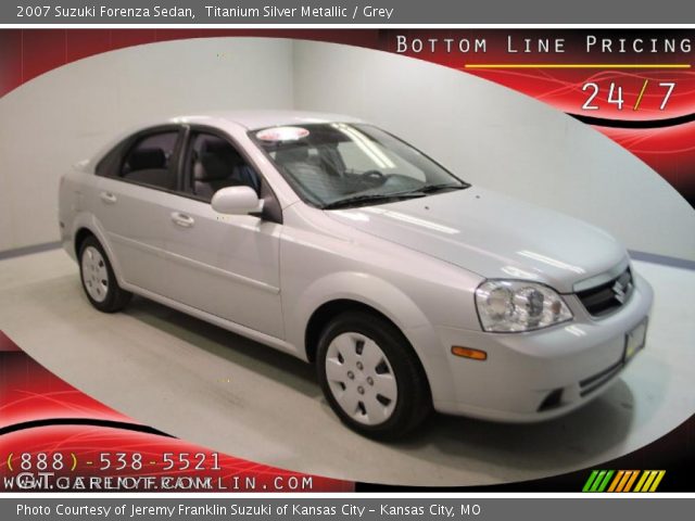 2007 Suzuki Forenza Sedan in Titanium Silver Metallic