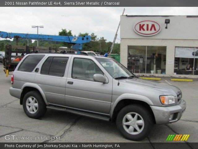 2001 Nissan Pathfinder LE 4x4 in Sierra Silver Metallic