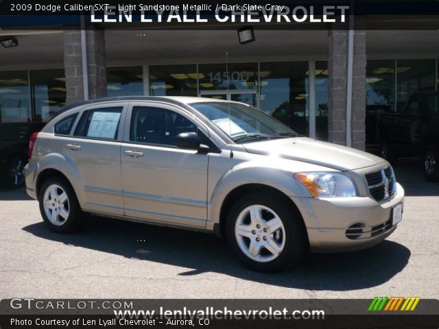 2009 Dodge Caliber SXT in Light Sandstone Metallic