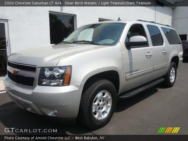 2009 Chevrolet Suburban LT 4x4 in Silver Birch Metallic