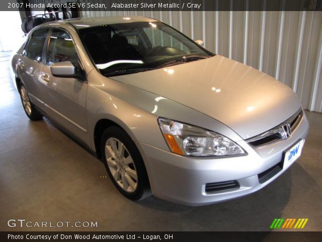 2007 Honda Accord SE V6 Sedan in Alabaster Silver Metallic