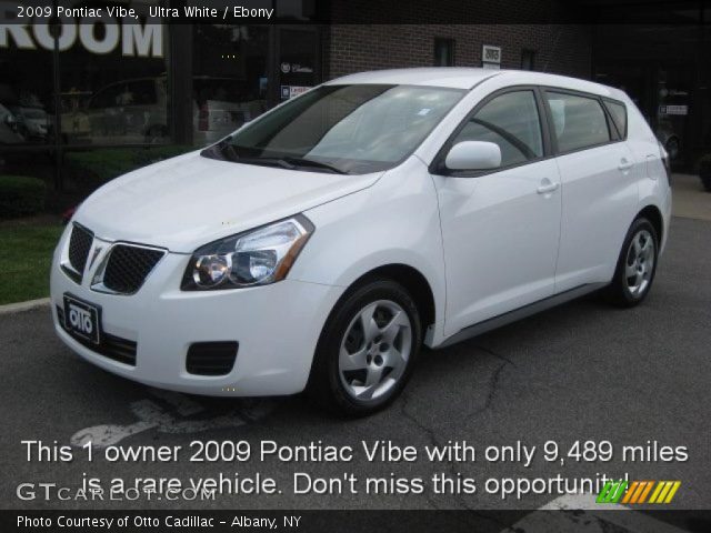 2009 Pontiac Vibe  in Ultra White