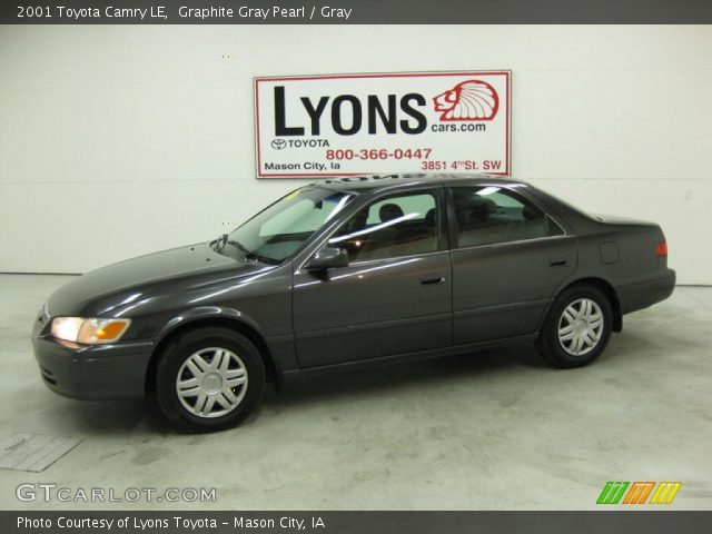 2001 Toyota Camry LE in Graphite Gray Pearl