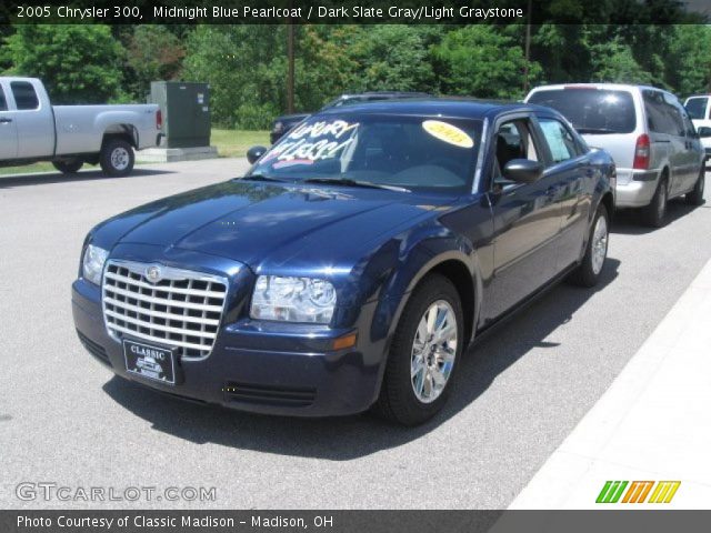 2005 Chrysler 300  in Midnight Blue Pearlcoat