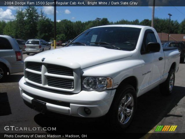 2004 Dodge Ram 1500 Sport Regular Cab 4x4 in Bright White