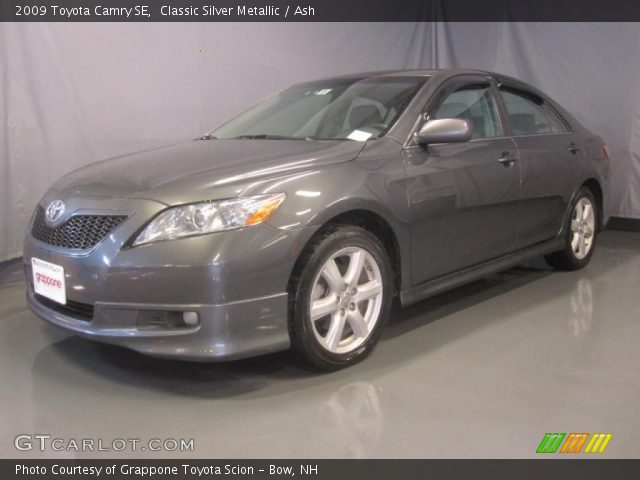 2009 Toyota Camry SE in Classic Silver Metallic