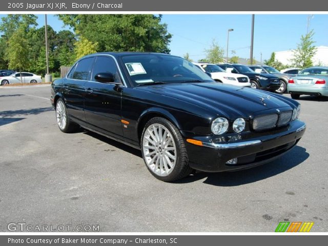 2005 Jaguar XJ XJR in Ebony